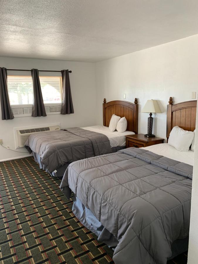 Rodeway Inn & Suites Raton Exterior foto